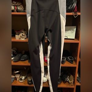 Black leggings.     Super comfy